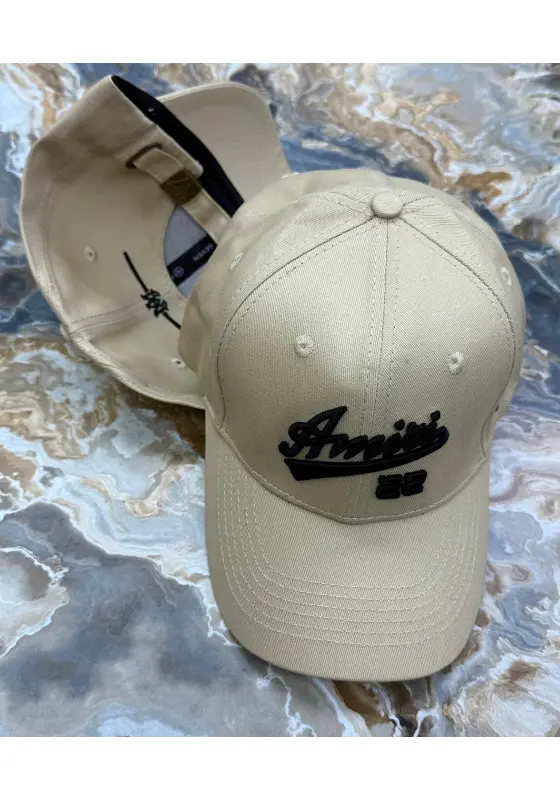 Amiri 22 fitted cap