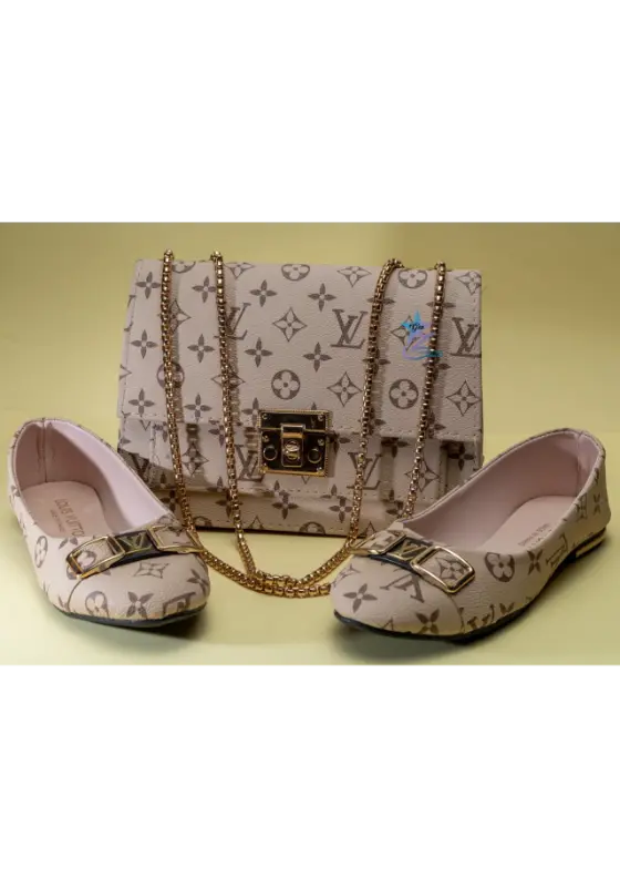 Brown handbag and shoes